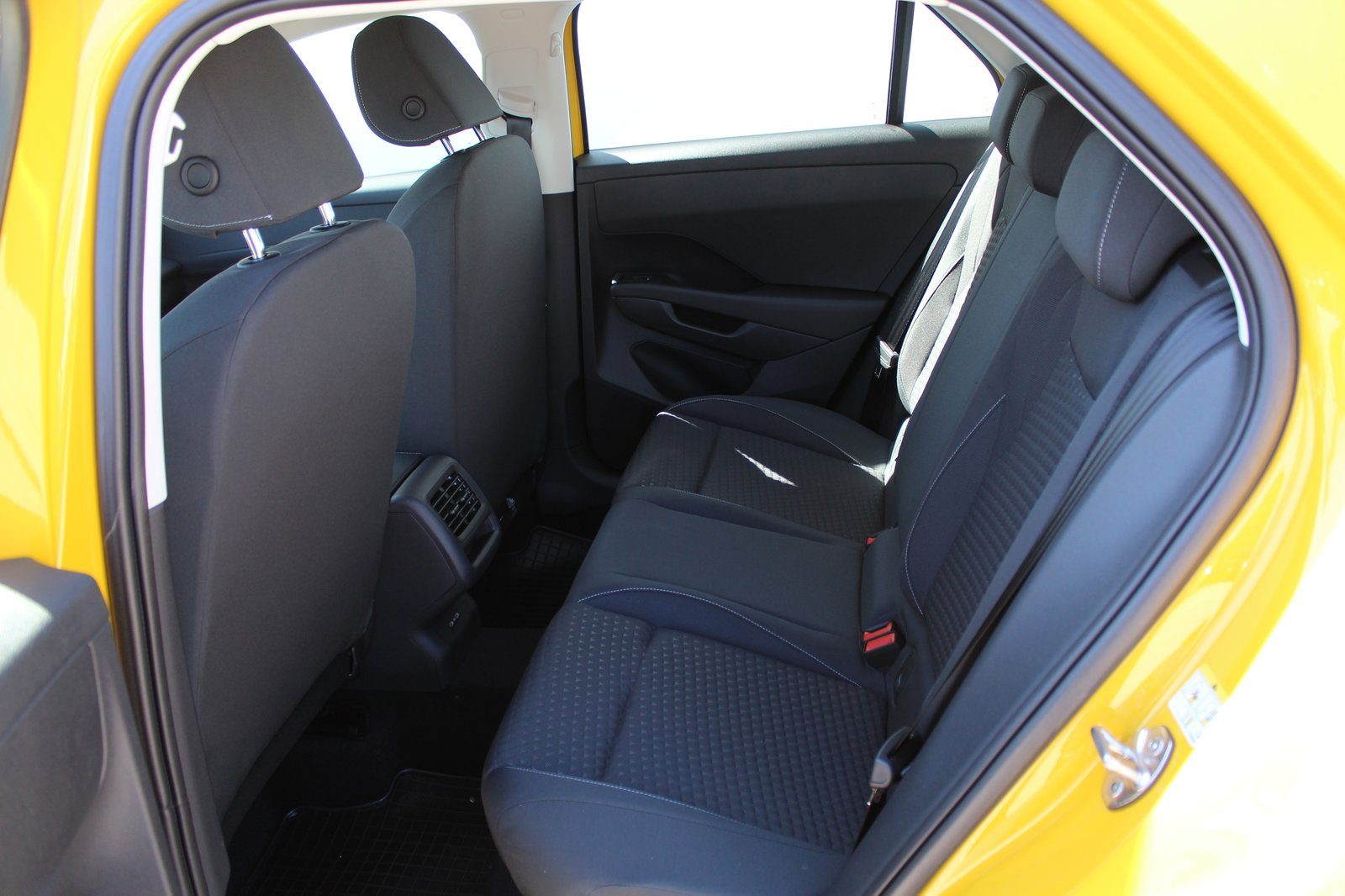 2026 Volkswagen T-Roc — fotografija 11