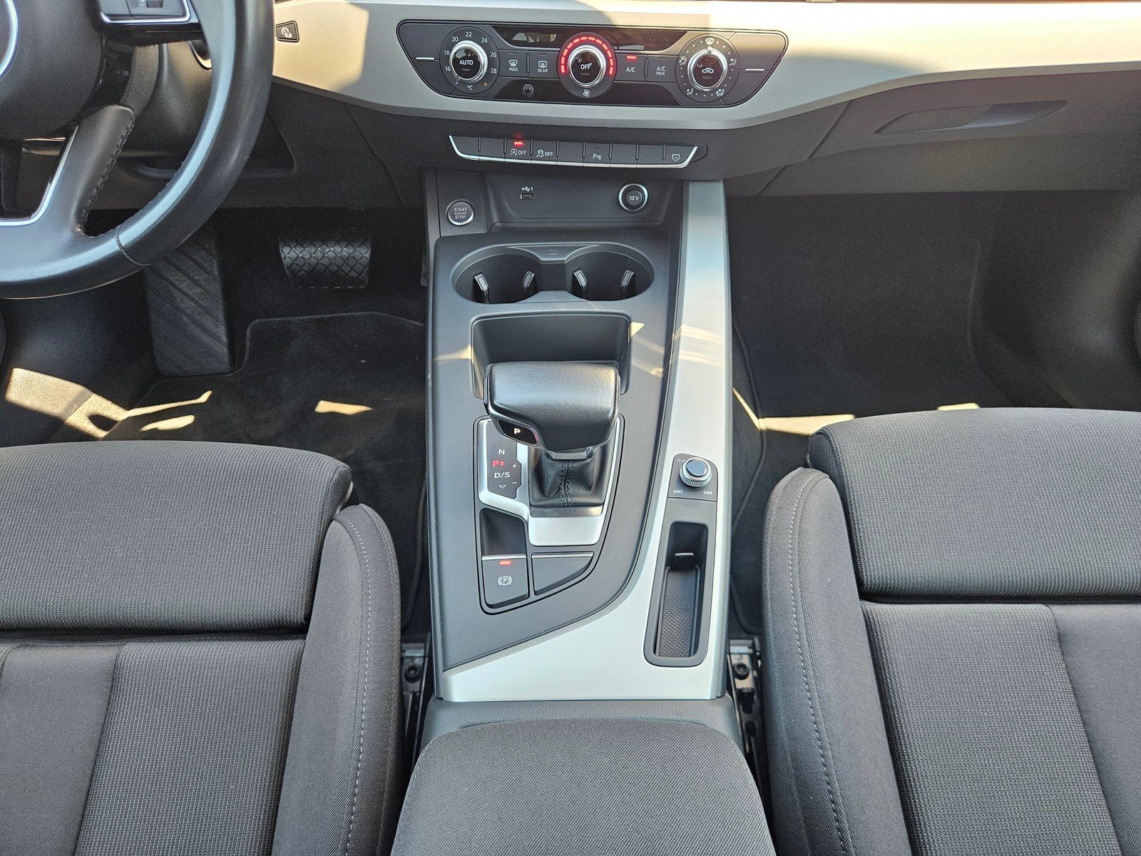 2021 Audi A4 Avant — fotografija 19