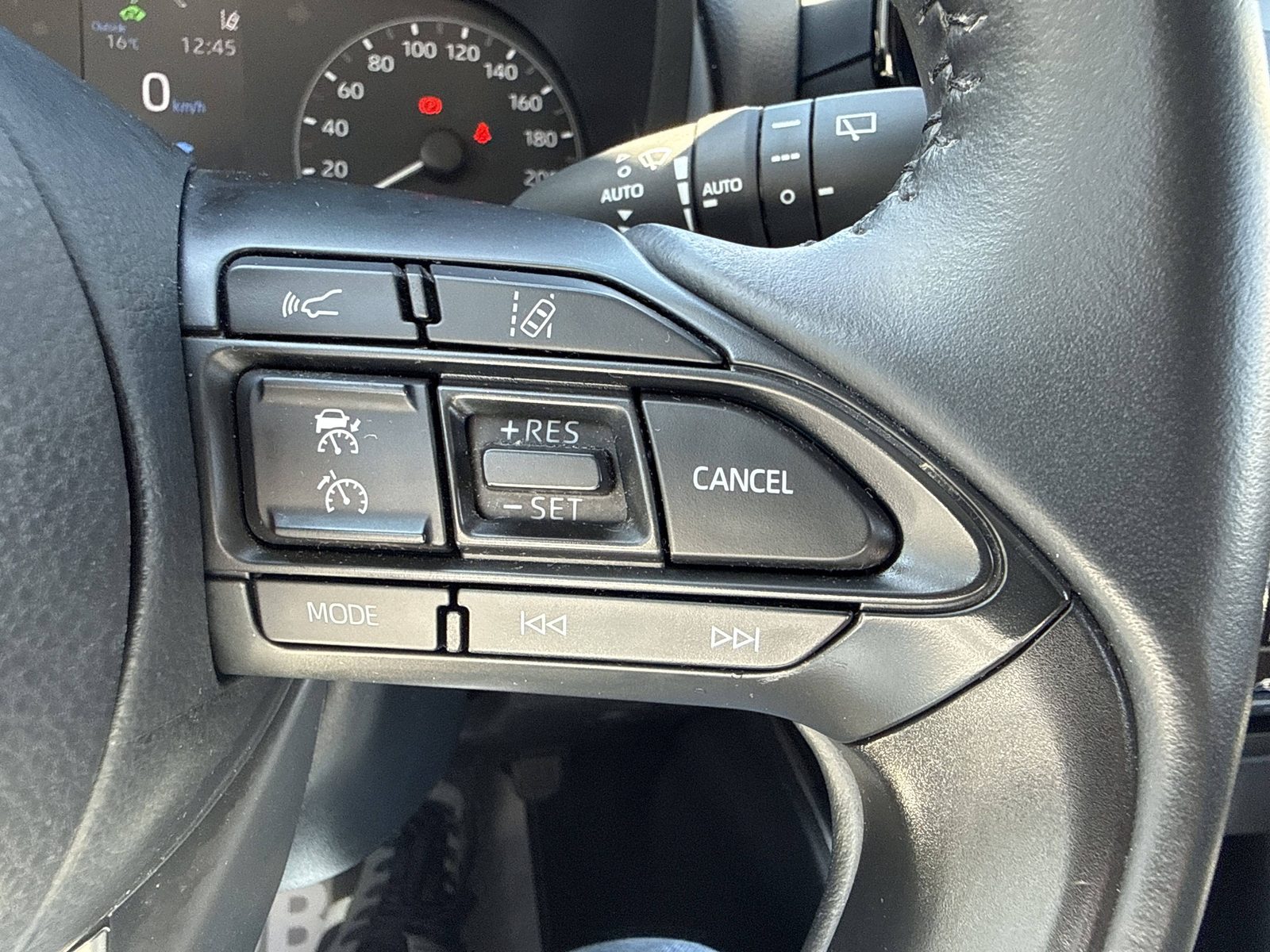 2022 Toyota Yaris — fotografija 21