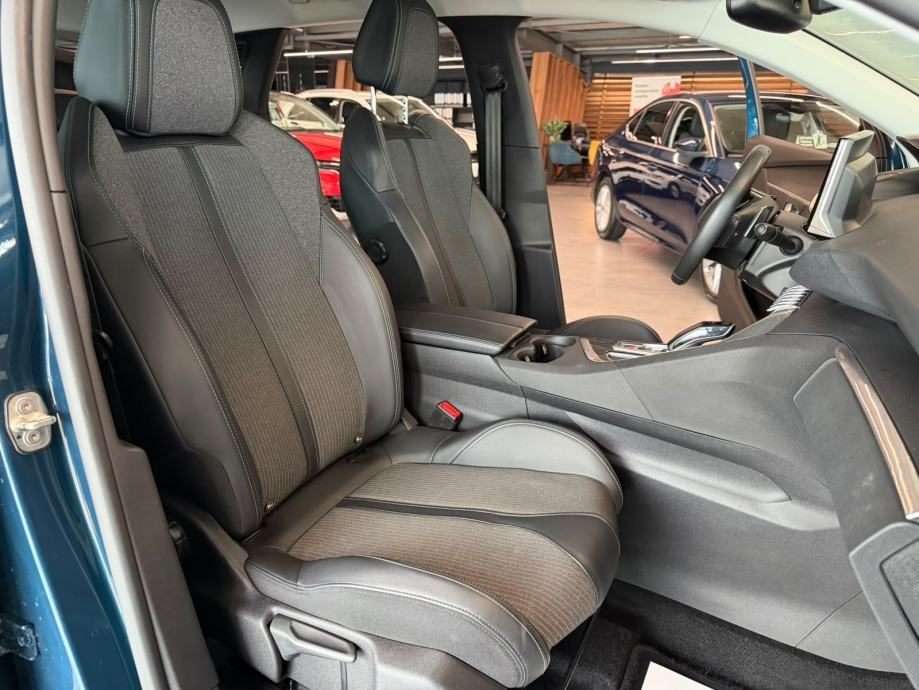 2023 Peugeot 3008 — fotografija 24