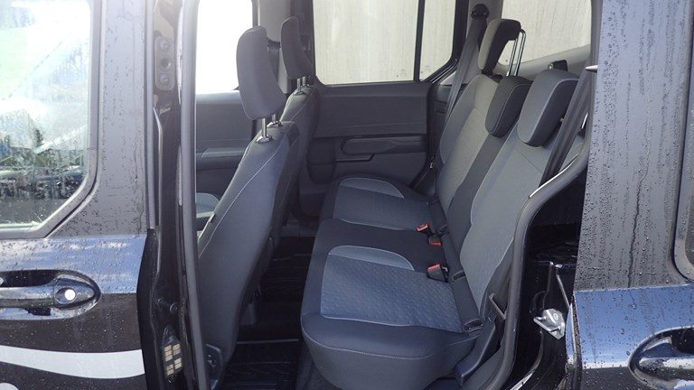 2025 Ford Tourneo — fotografija 7