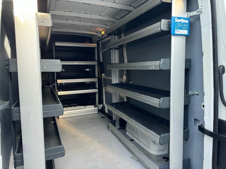 2019 Volkswagen Crafter — fotografija 13