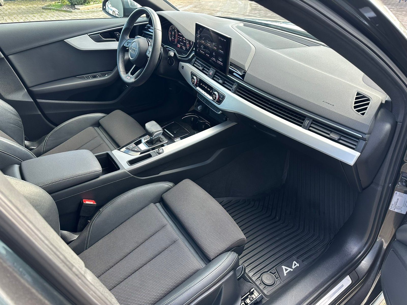 2023 Audi A4 S line — fotografija 11