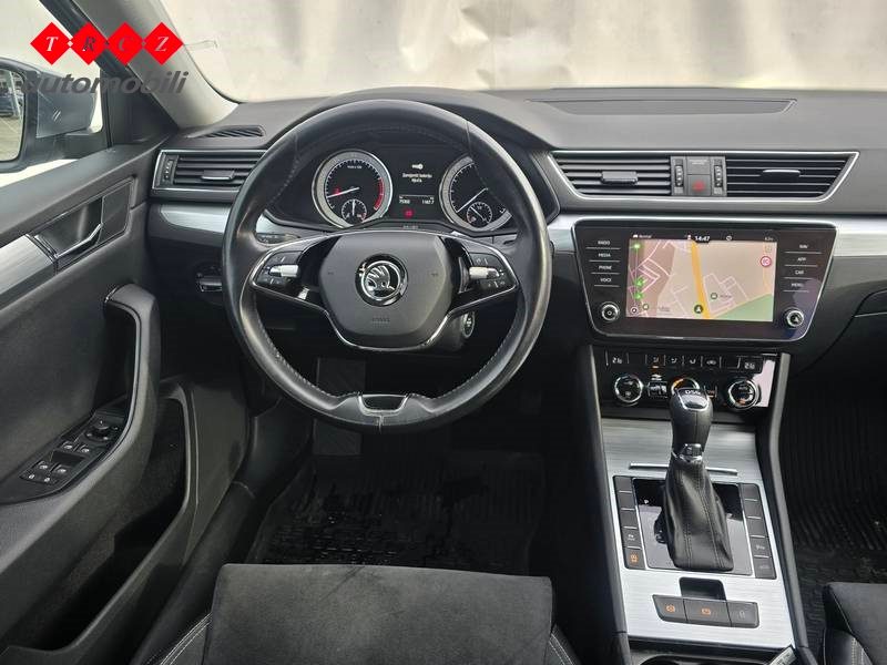 2021 Škoda Superb — fotografija 9