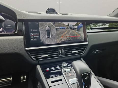 2020 Porsche Cayenne — sličica 19