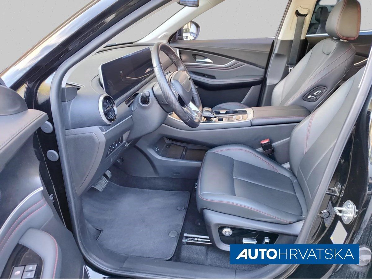2025 Forthing T5 evo — fotografija 8