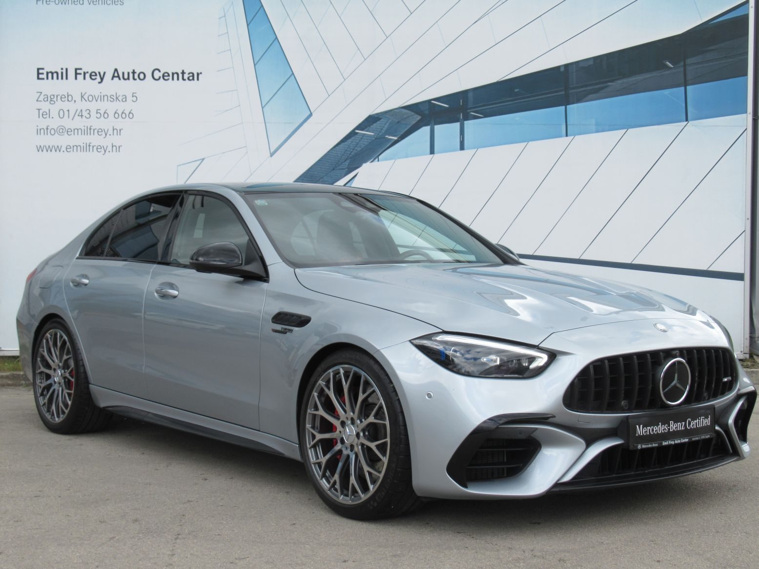 2025 Mercedes-Benz C-klasa — fotografija 4