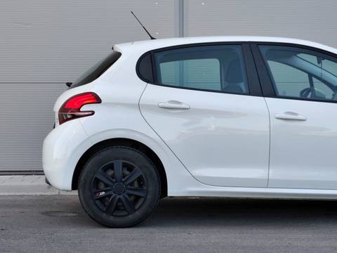 2019 Peugeot 208 — sličica 9