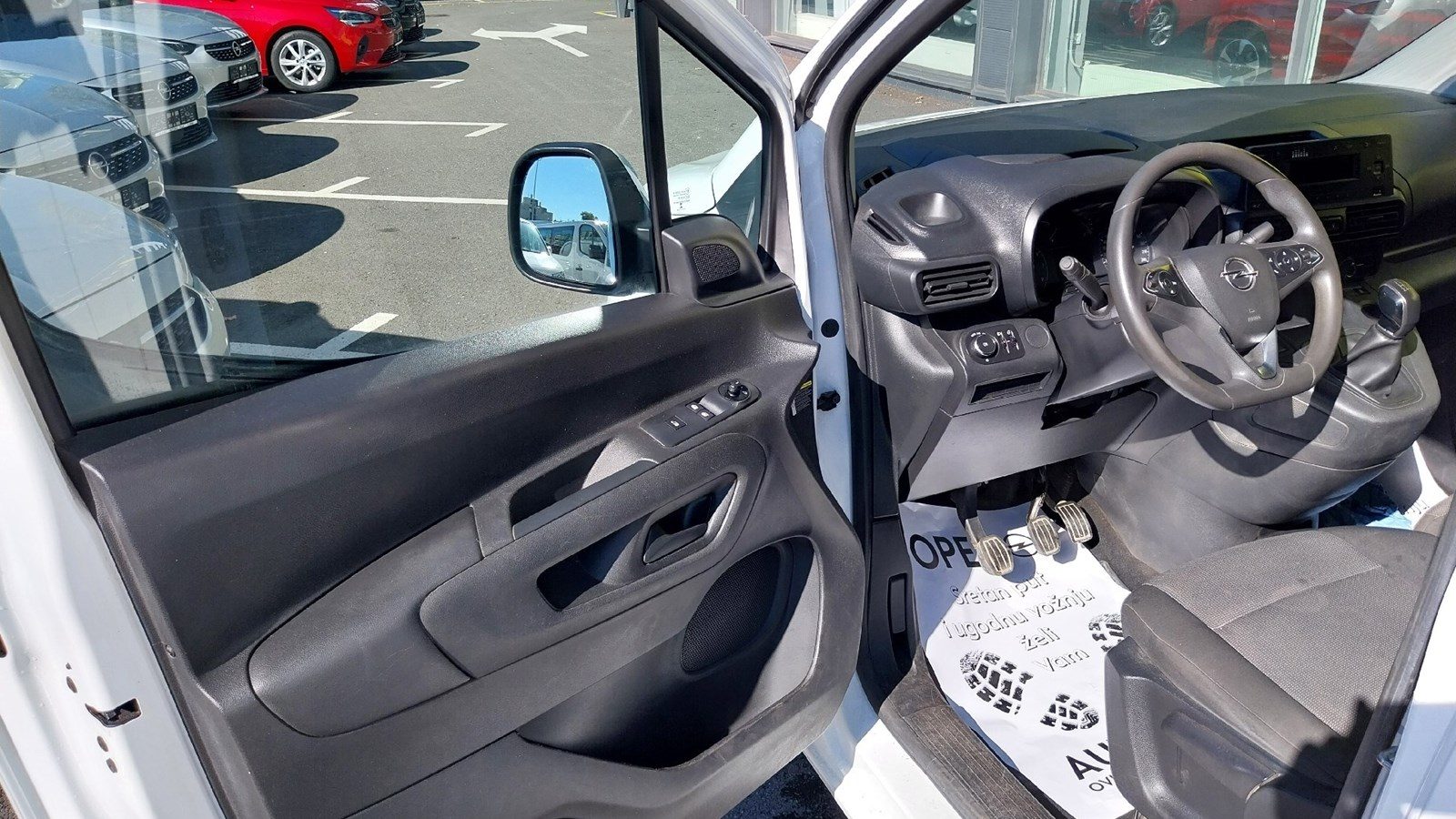 2021 Opel Combo van — fotografija 15