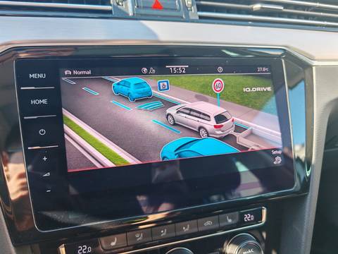 2020 Volkswagen Passat — sličica 22