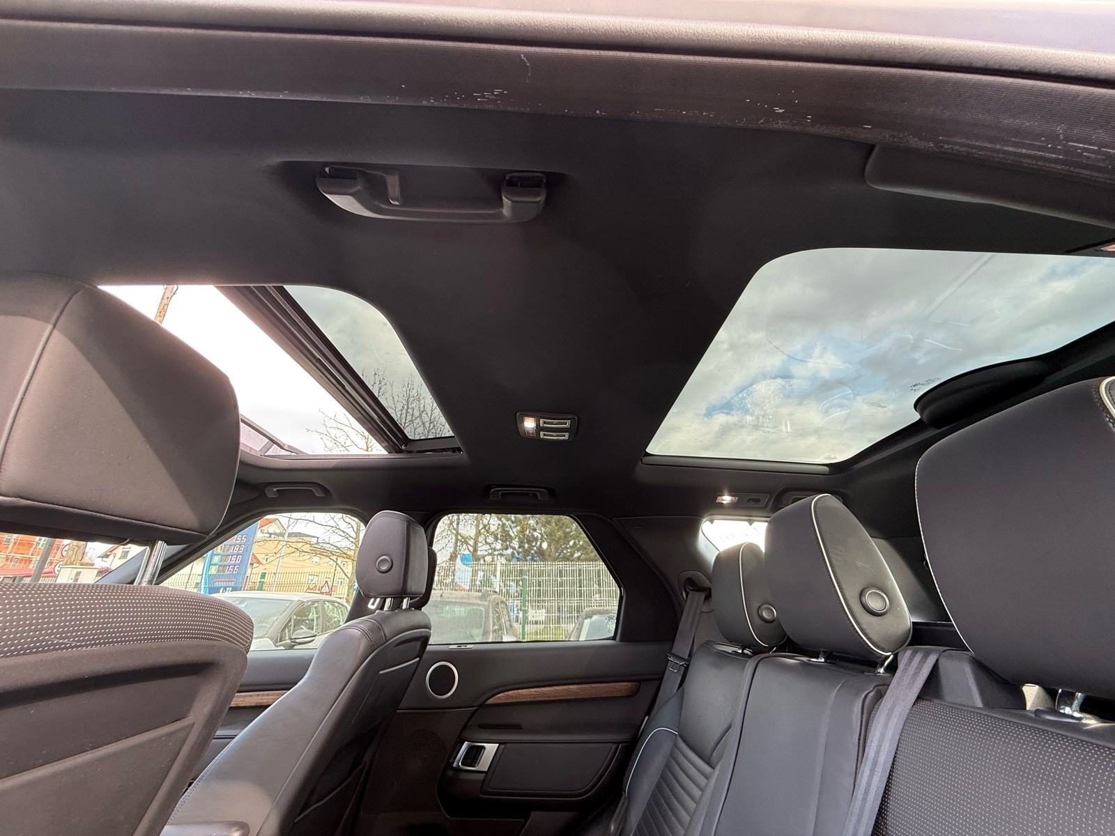 2018 Land Rover Discovery — fotografija 28