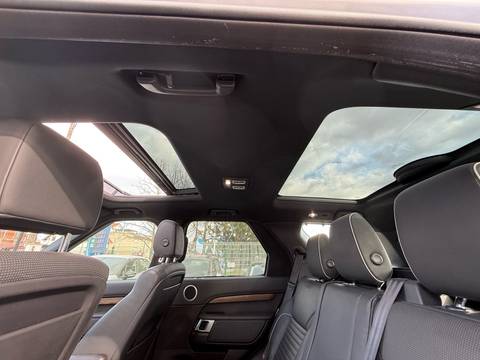 2018 Land Rover Discovery — sličica 28