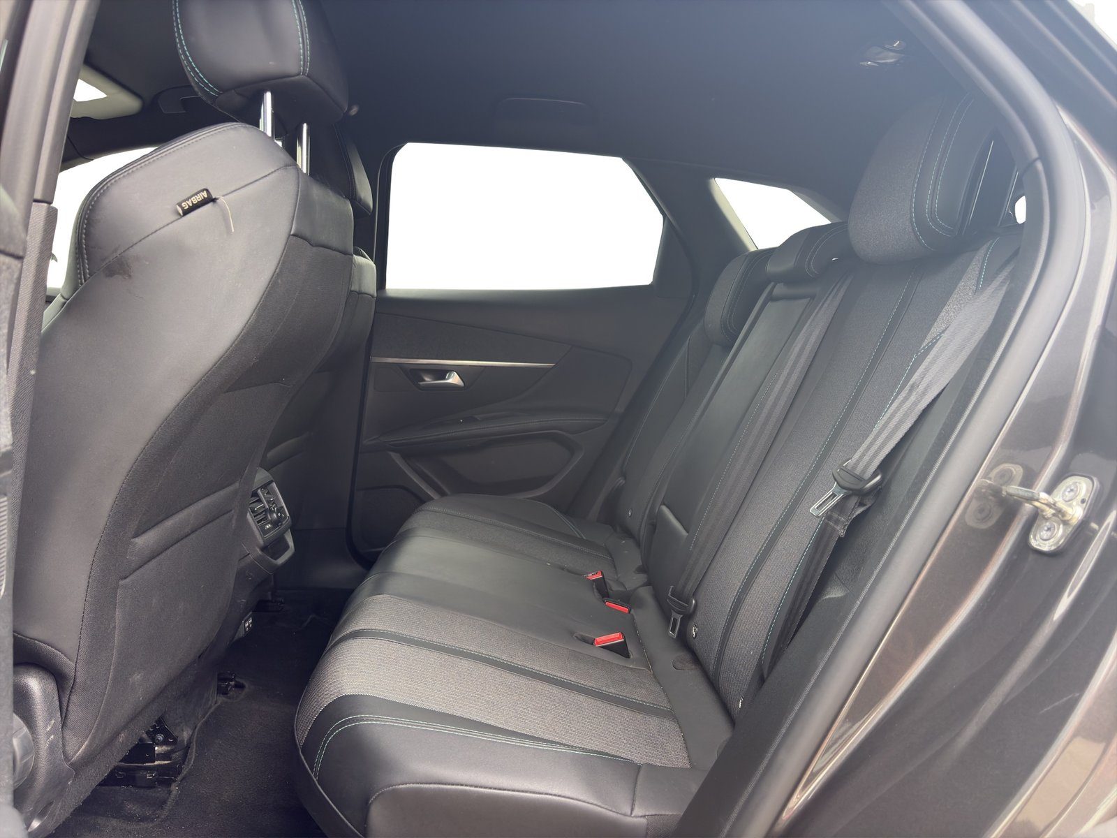 2023 Peugeot 3008 — fotografija 12
