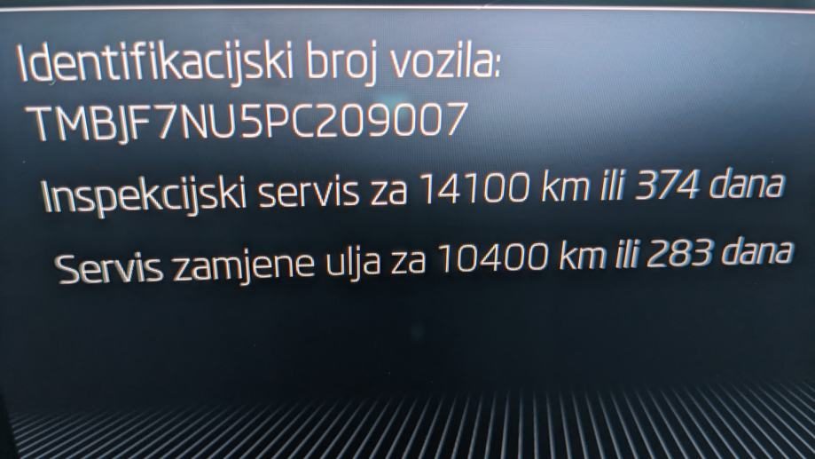 2022 Škoda Karoq — fotografija 15