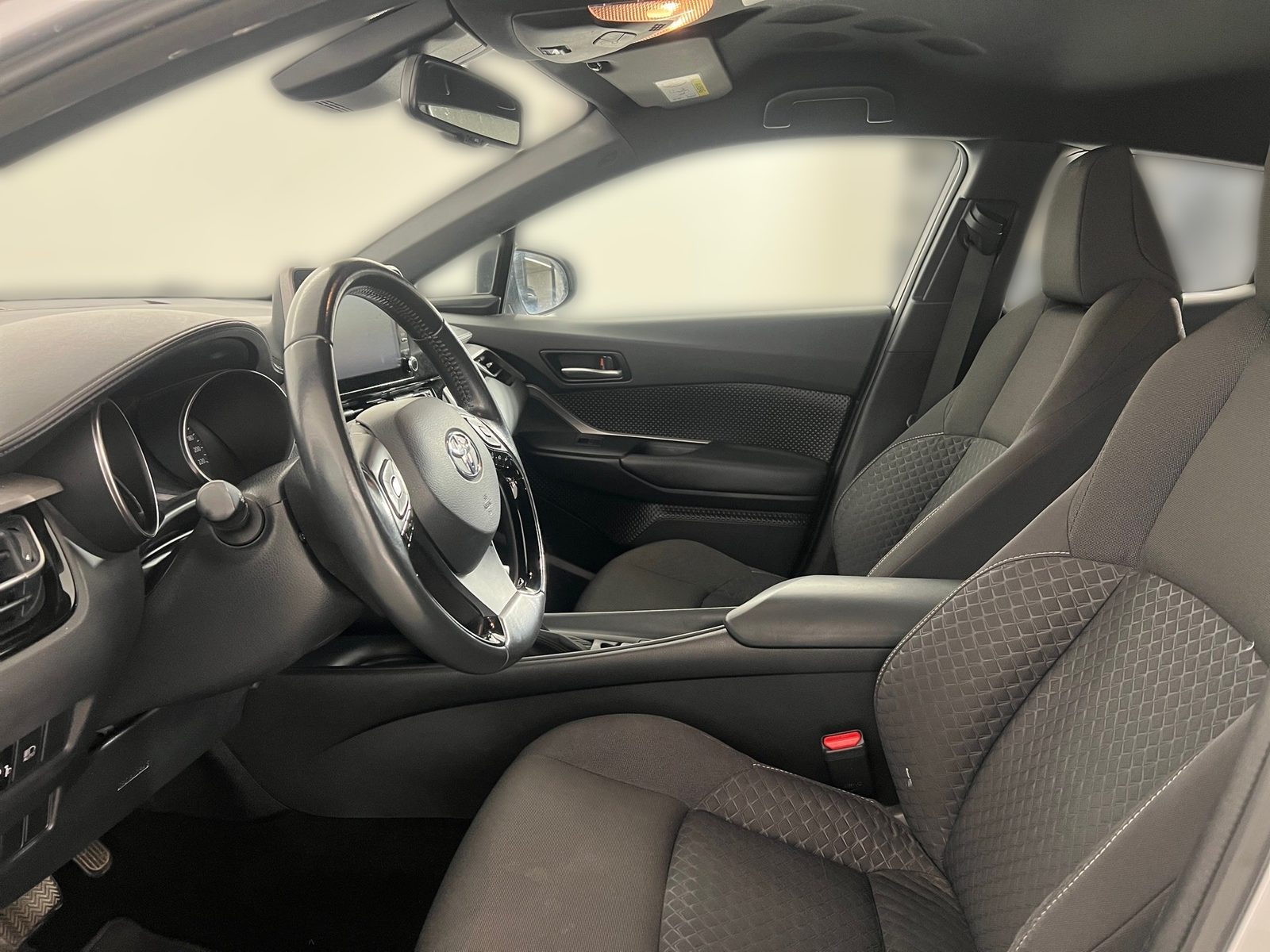 2022 Toyota C-HR — fotografija 13