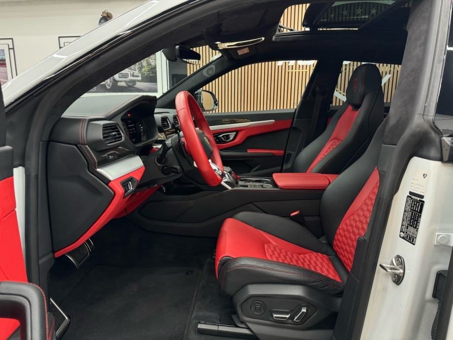 2019 Lamborghini Urus — fotografija 8
