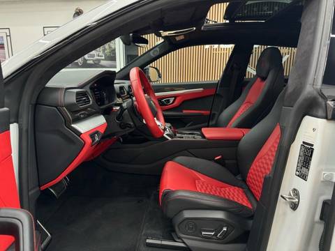 2019 Lamborghini Urus — sličica 8