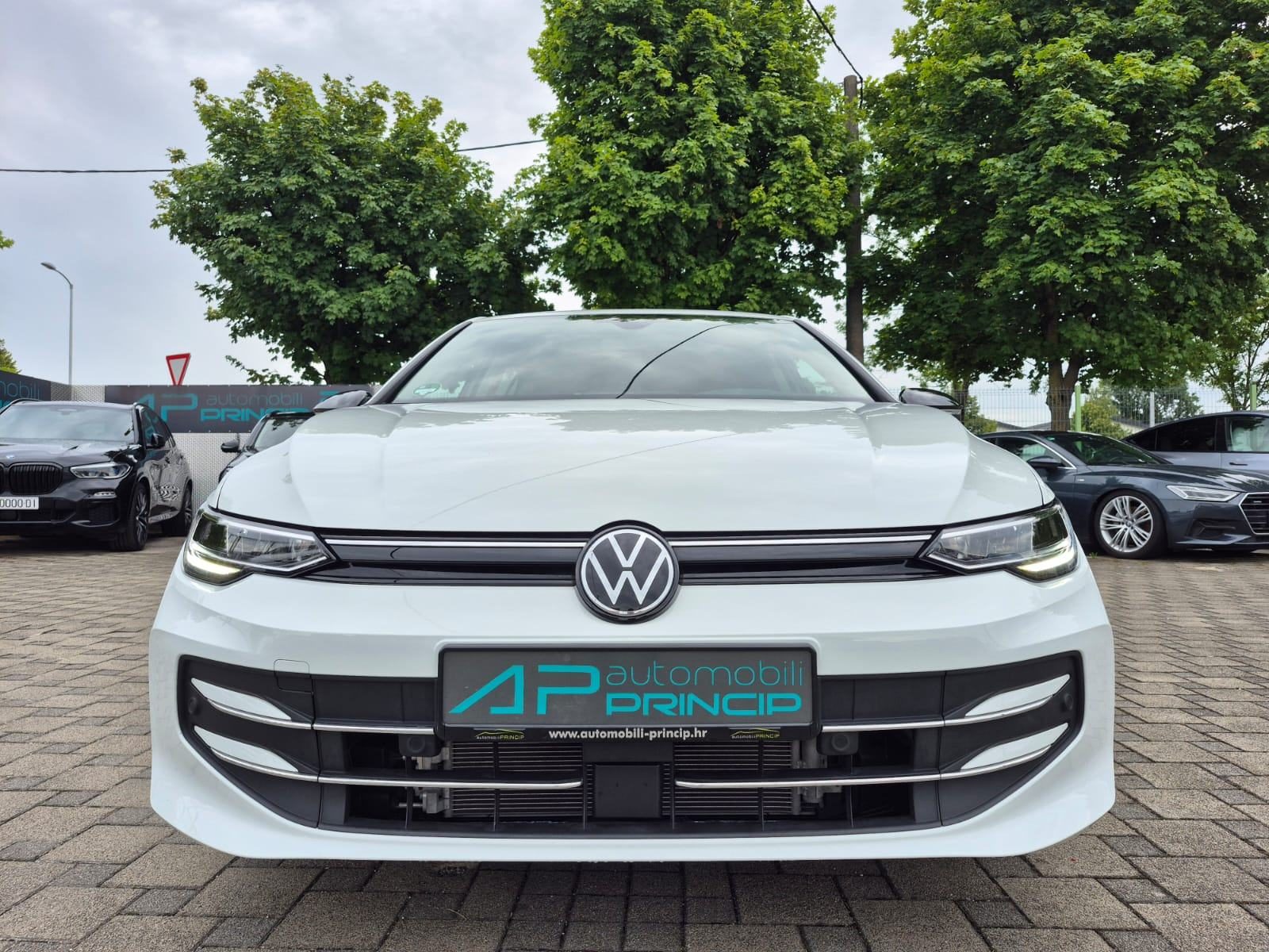 2024 Volkswagen Golf VIII — fotografija 10