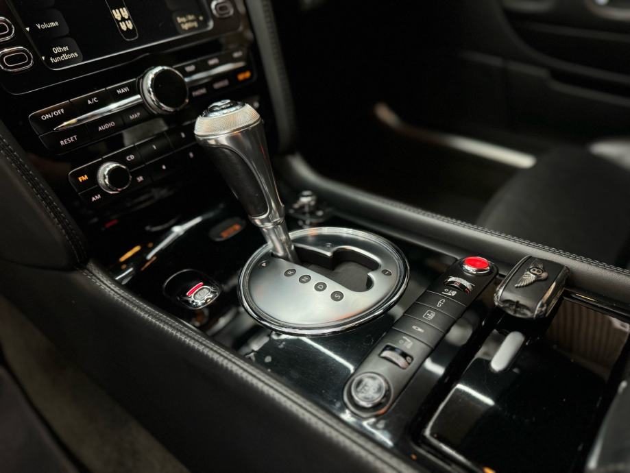 2007 Bentley Flying Spur — fotografija 10