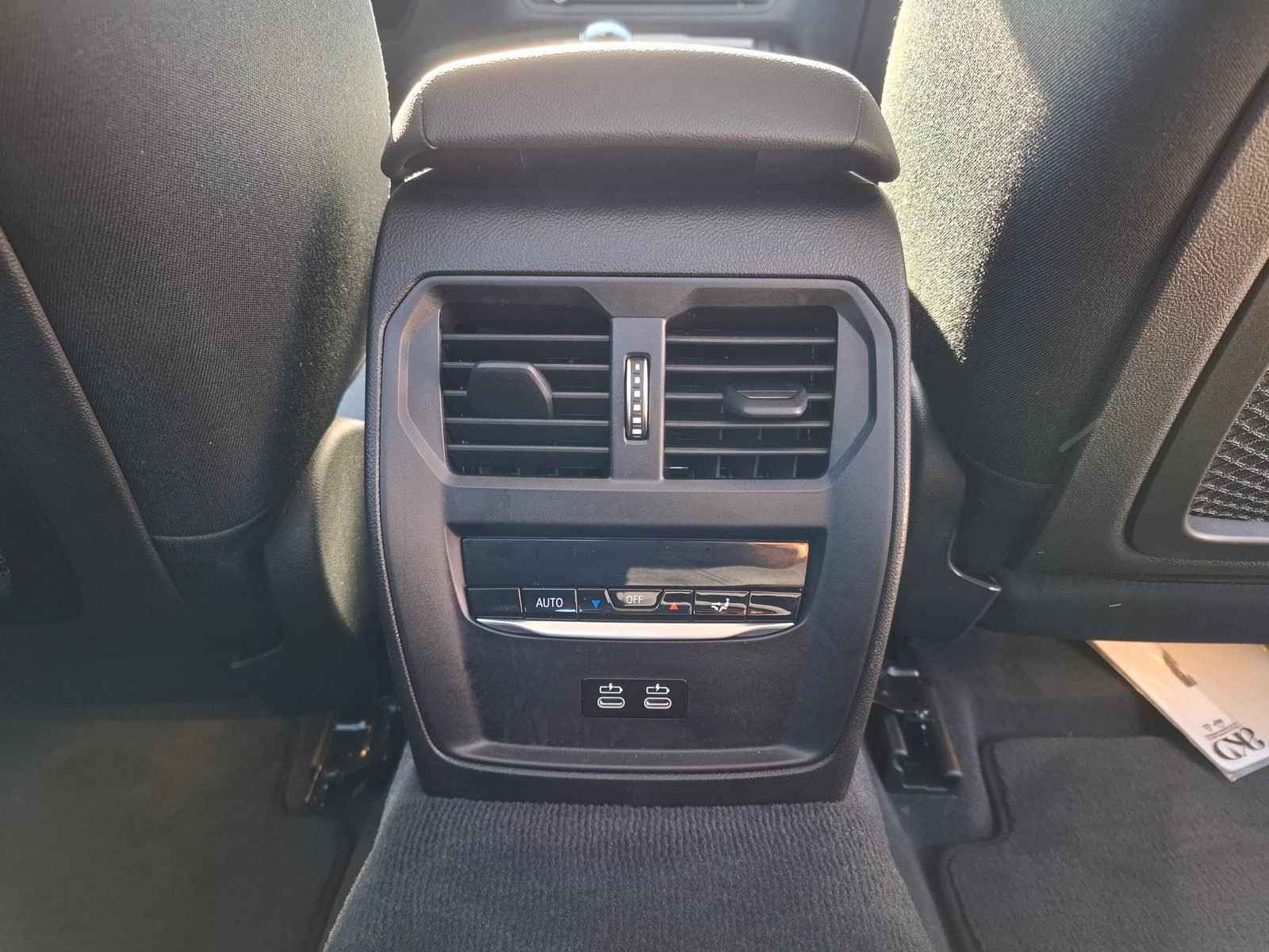2021 BMW Serija 3 — fotografija 20