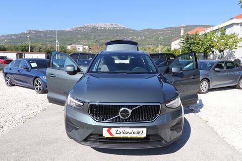 2026 Volvo XC40 — sličica 13
