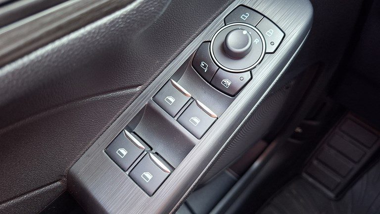 2025 Ford Kuga — fotografija 19