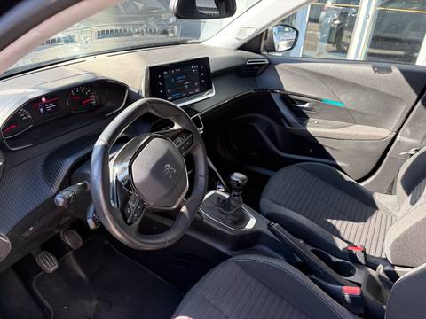 2022 Peugeot 2008 — sličica 7