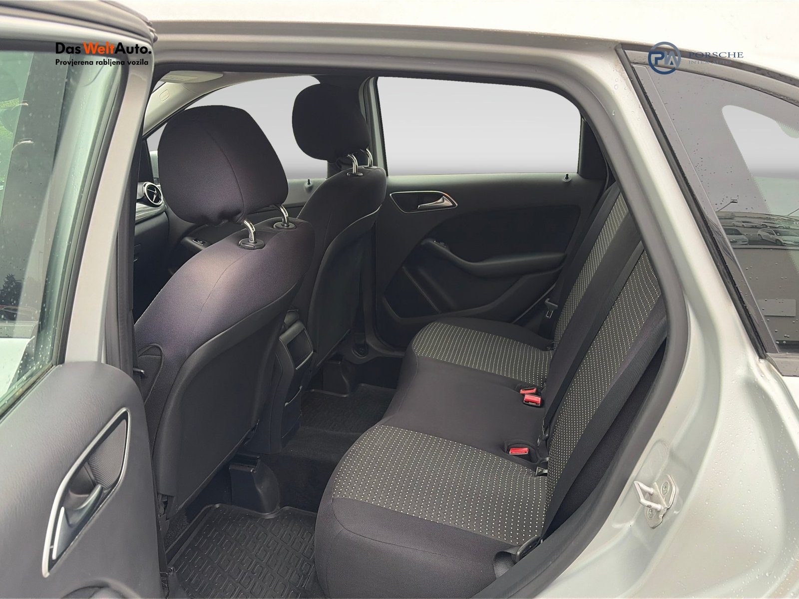 2015 Mercedes-Benz B-klasa — fotografija 12
