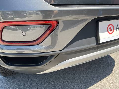 2023 Volkswagen T-Roc — sličica 17
