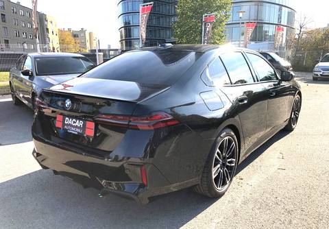 2025 BMW Serija 5 — sličica 2