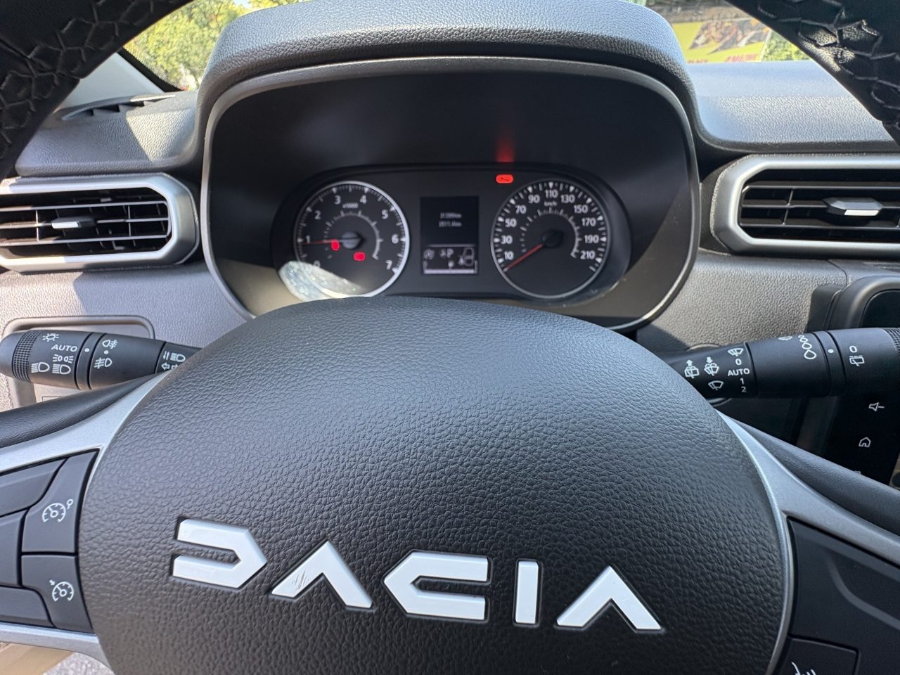 2024 Dacia Duster — fotografija 10