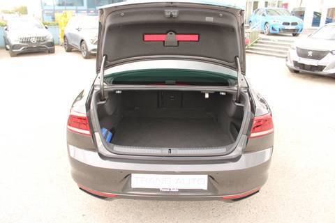 2022 Volkswagen Passat — sličica 9