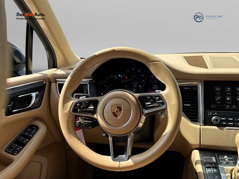 2017 Porsche Macan — sličica 14