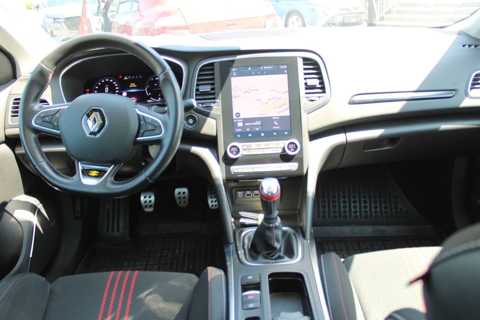 2021 Renault Megane Grandtour — fotografija 15