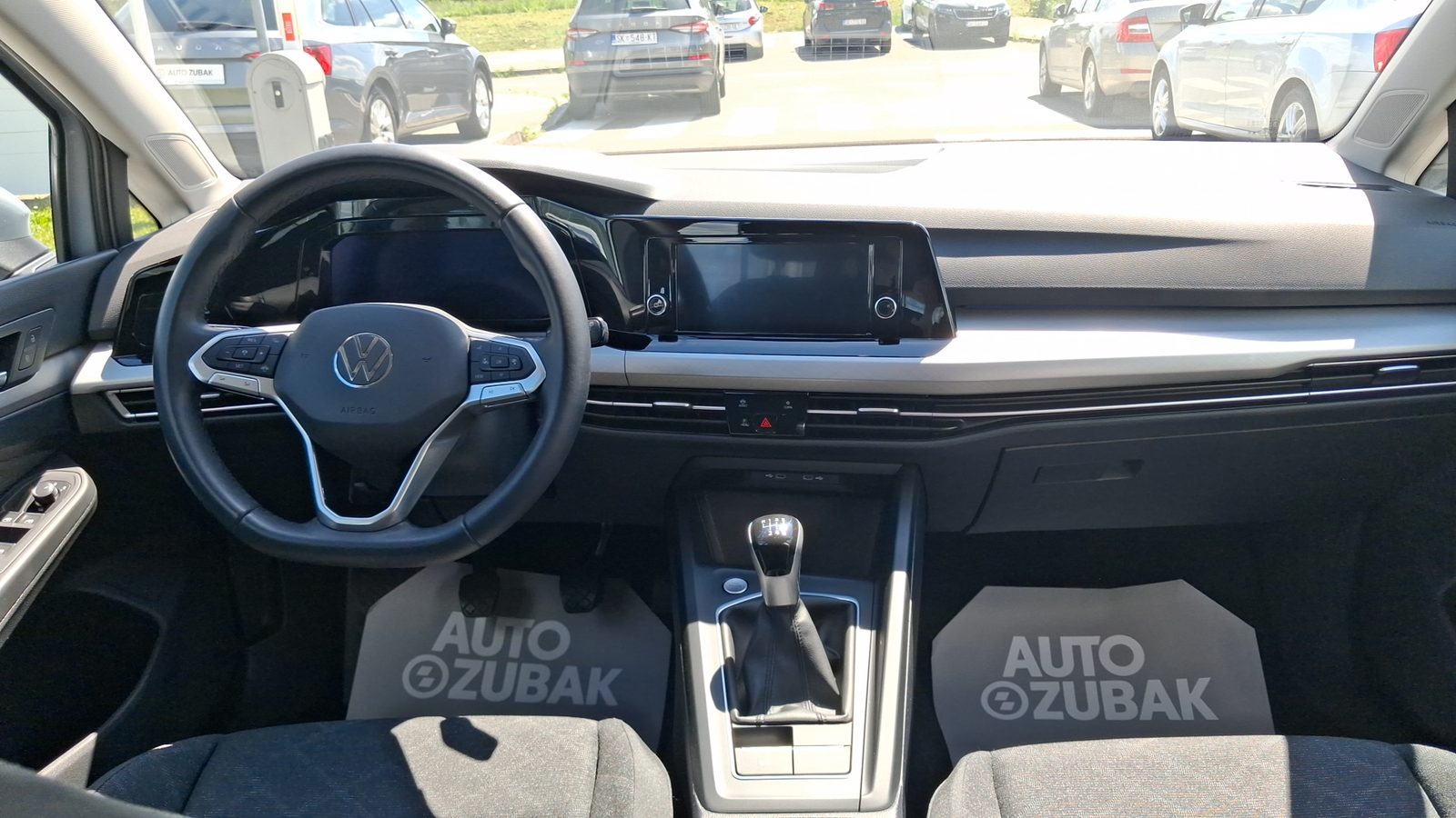 2024 Volkswagen Golf — fotografija 11