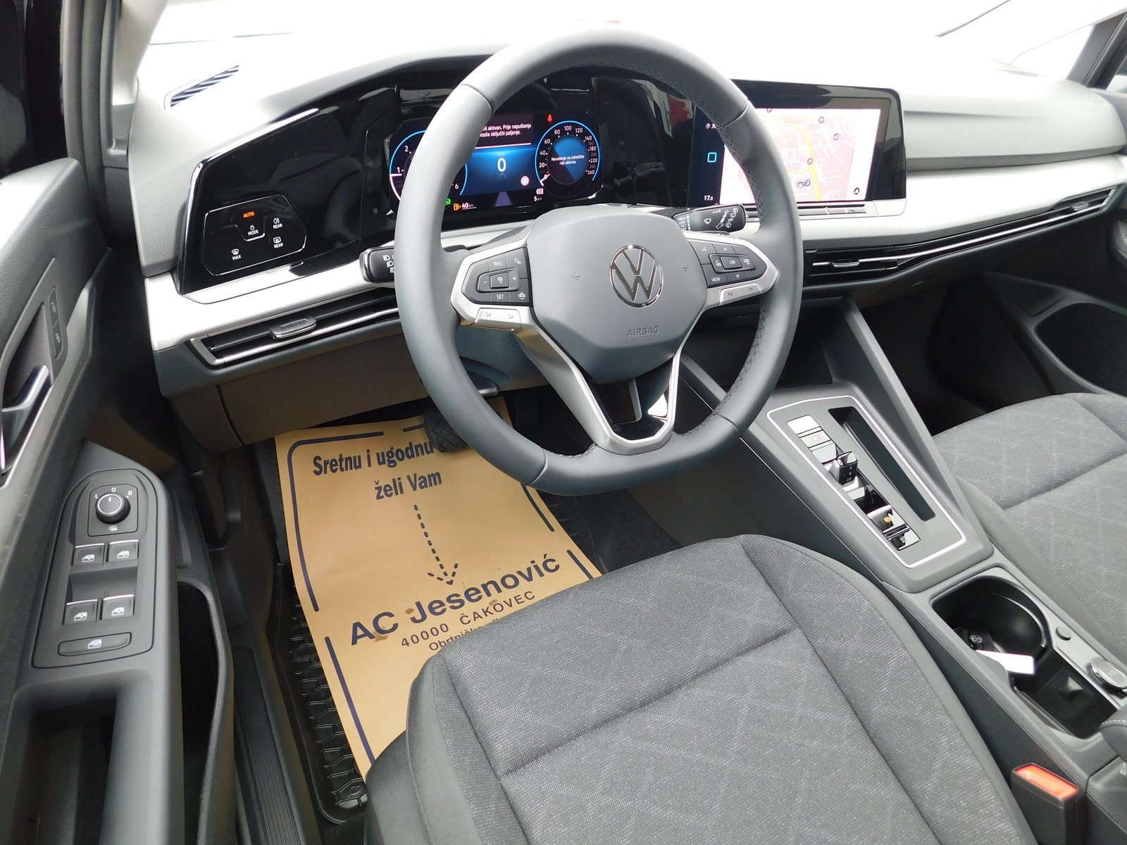 2024 Volkswagen Golf — fotografija 9
