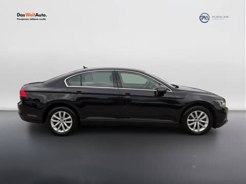 2020 Volkswagen Passat — sličica 7