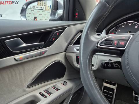 2012 Audi S8 — sličica 26