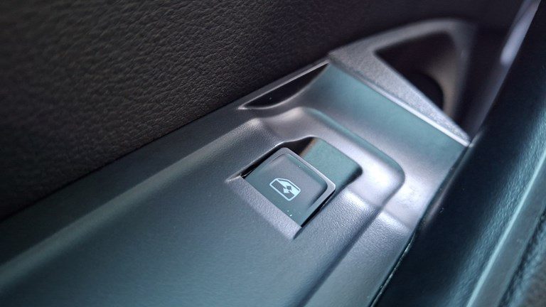 2021 Škoda Superb — fotografija 24