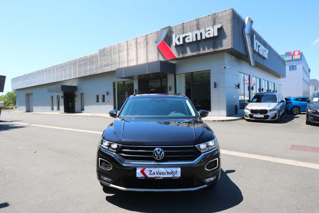 2021 Volkswagen T-Roc — fotografija 4