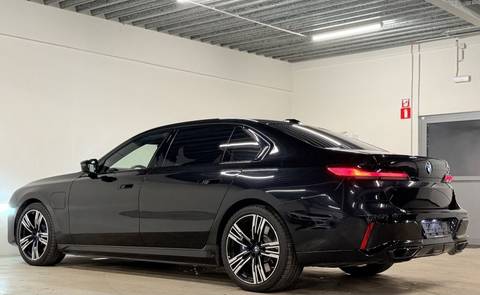 2024 BMW Serija 7 — sličica 4