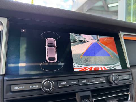 2020 Porsche Macan — sličica 13