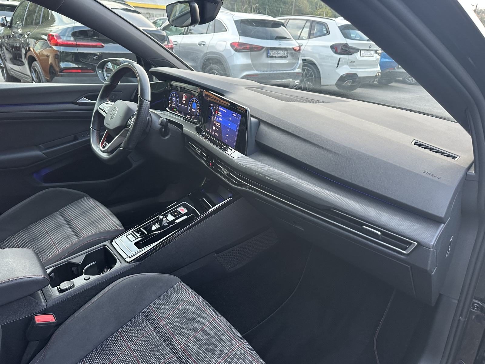 2024 Volkswagen Golf — fotografija 5