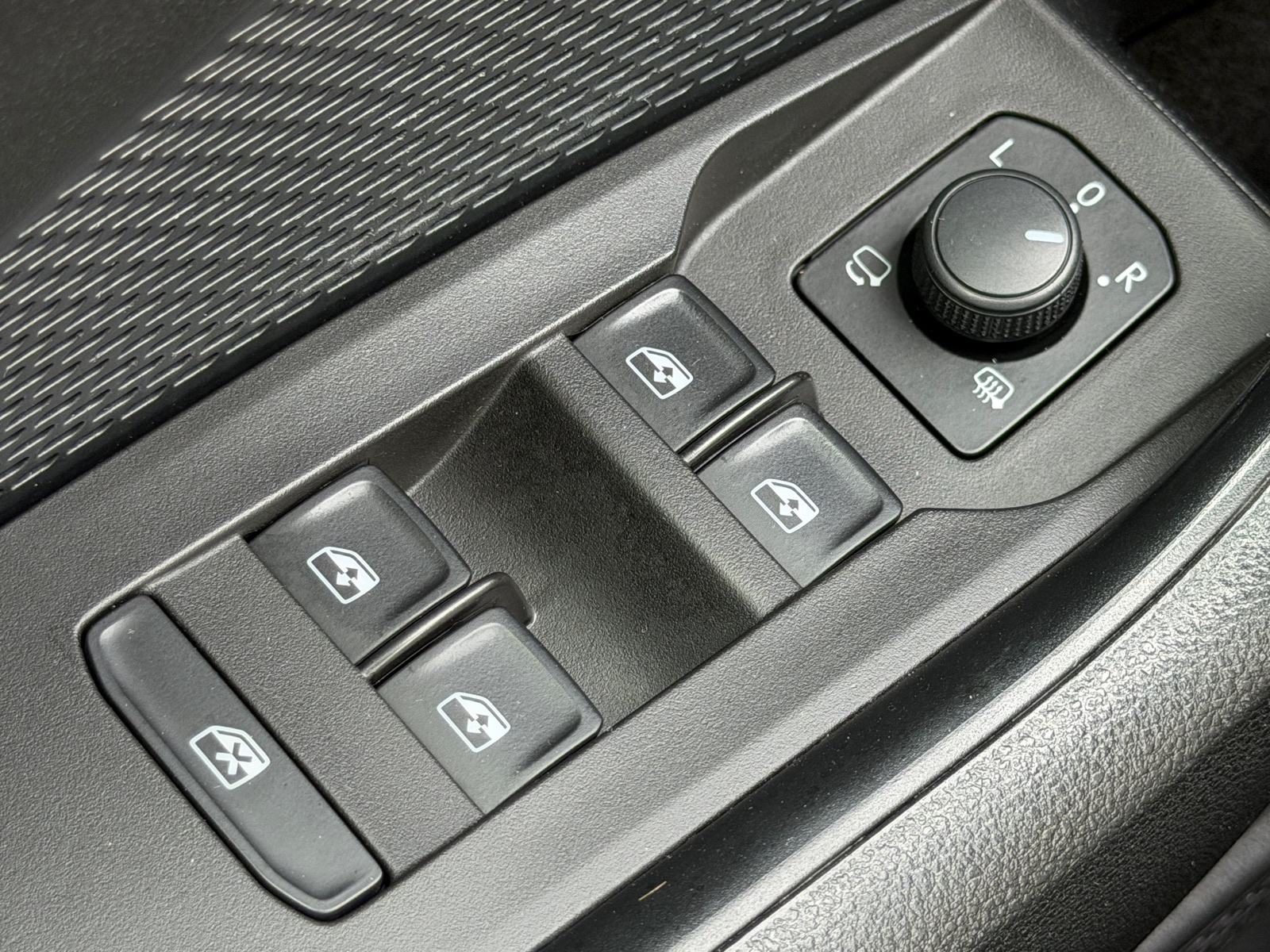 2021 Škoda Octavia — fotografija 25