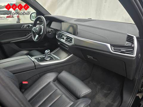 2022 BMW X5 — sličica 6