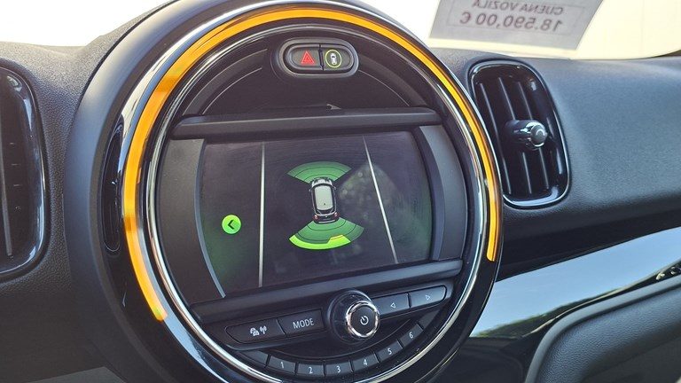 2019 Mini Countryman — fotografija 11