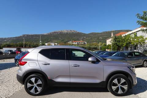 2026 Volvo XC40 — sličica 2