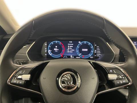 2022 Škoda Octavia Combi — sličica 16