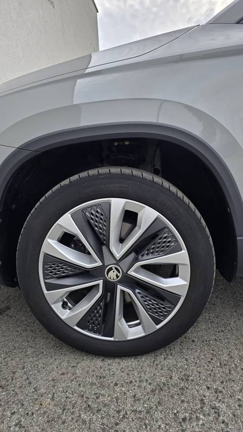 2023 Škoda Karoq — sličica 28
