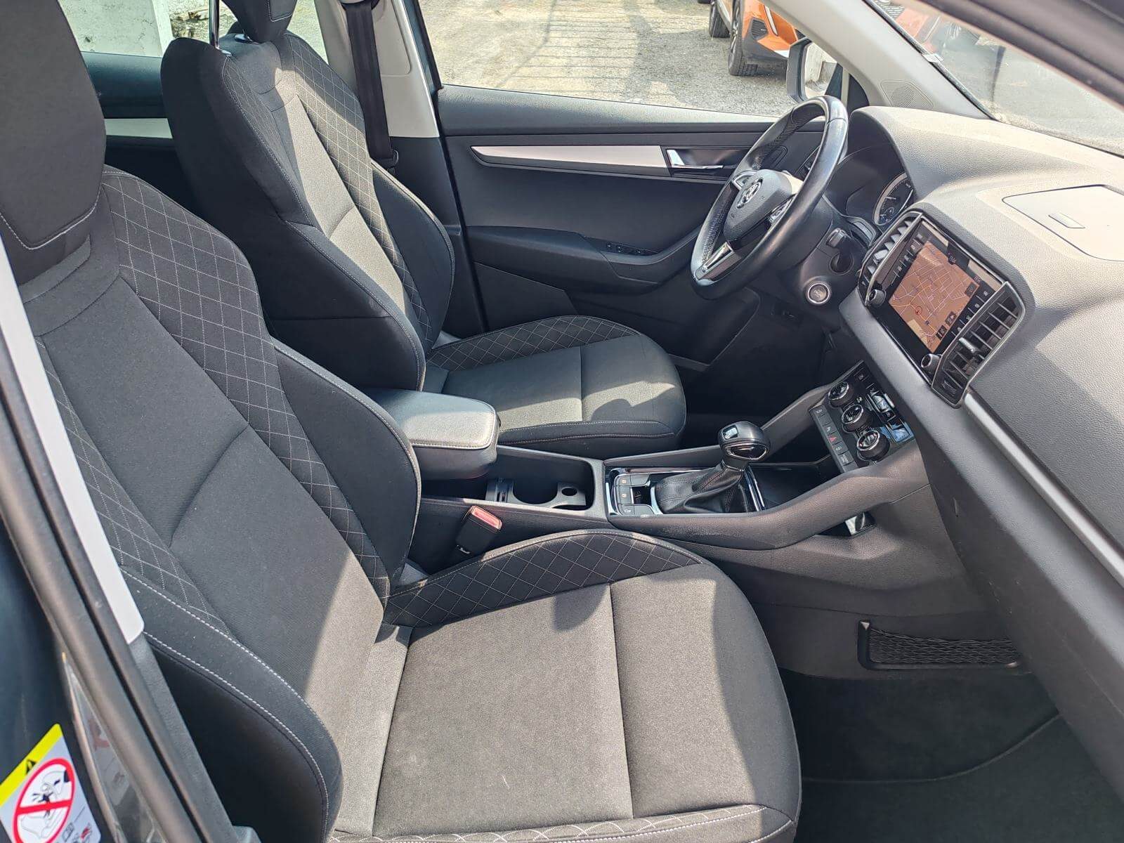 2020 Škoda Karoq — fotografija 14